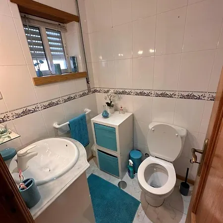 Hotel Alameda 25 Abril N31 Areia Branca Lourinhã